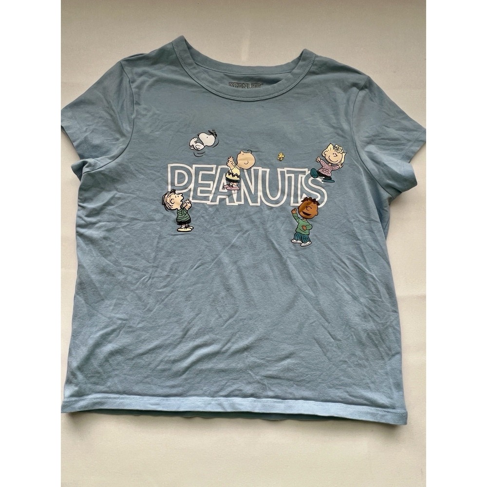 Peanuts Characters‎ Short Sleeve Graphic Tee, Size Medium